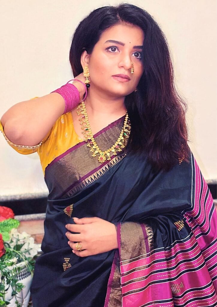 Sharmila Shinde as Durga